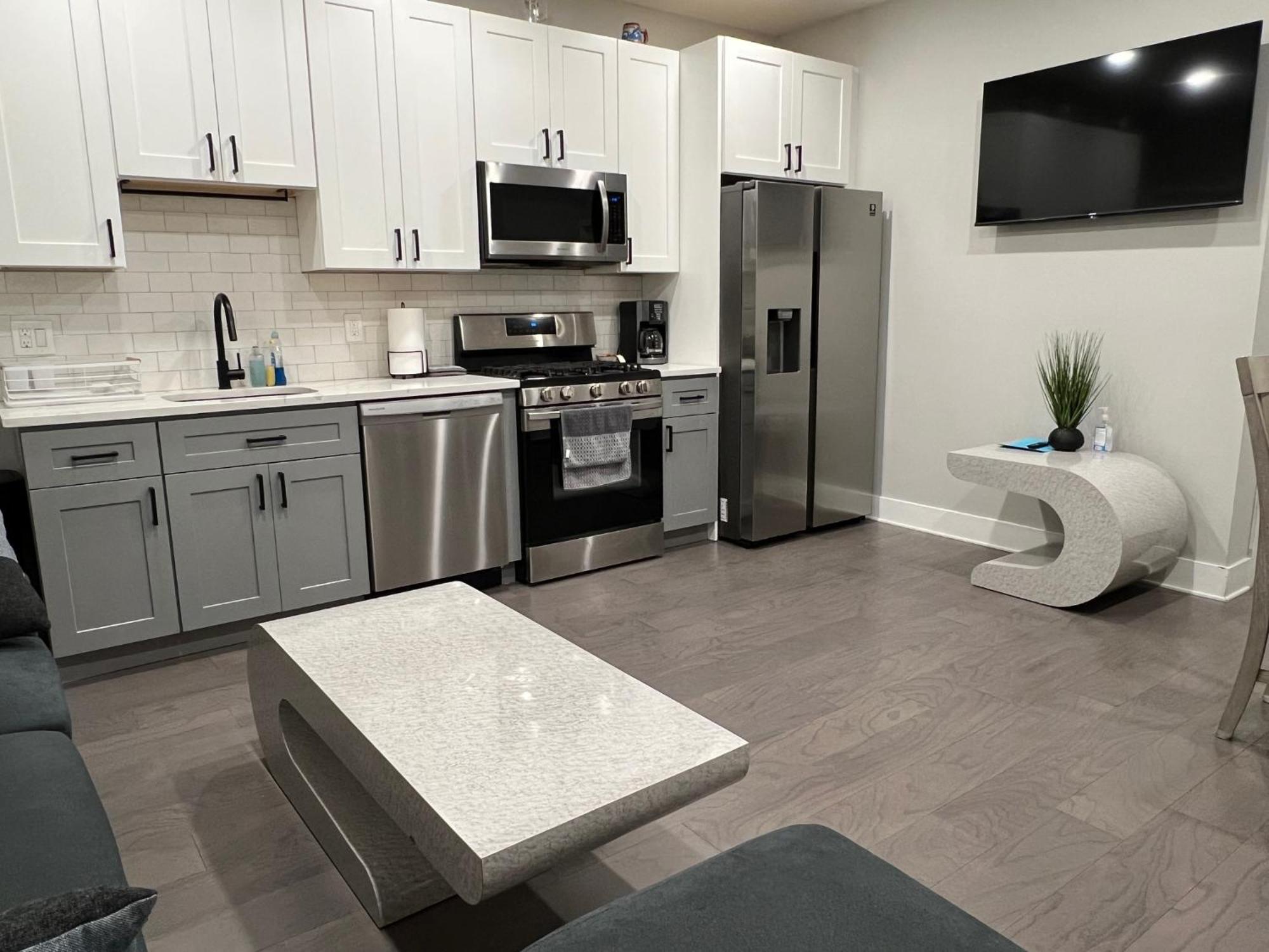 Charming 3Br 2Ba With Private Patio Lejlighed Philadelphia Eksteriør billede